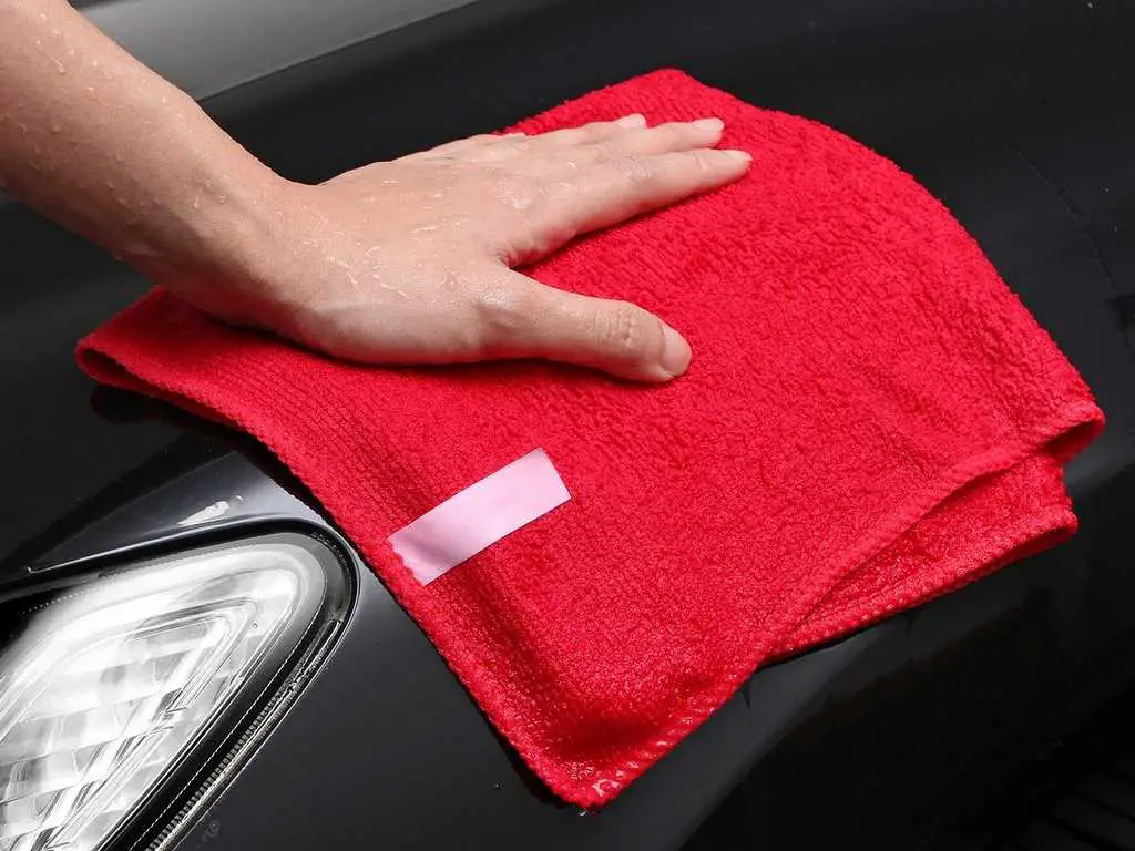 Best Microfibre Car Drying Towels [UK Guide]